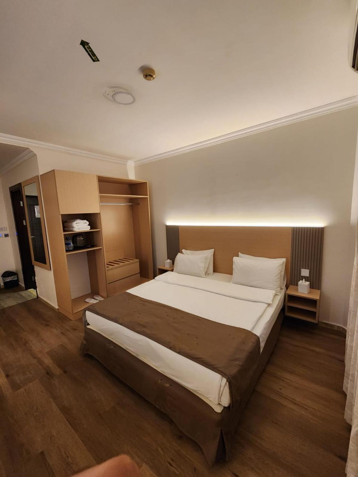 Sharjah International Airport Hotel Esterno foto